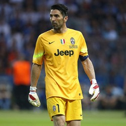 Cruyff: Buffon Pantas Jadi Kandidat Peraih Ballon dOr 2015