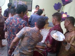 Tengkleng, Nasi Liwet hingga Keciput Disuguhkan untuk 400-an Awak Media