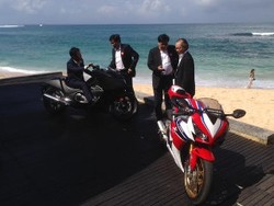 Kenapa Tidak Semua Moge Dibawa Ke Indonesia, Honda?