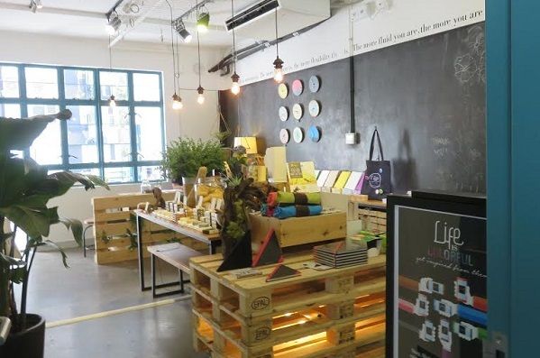 Mau Belanja Beda di Hong Kong? Mampir Saja ke Police Married Quarter