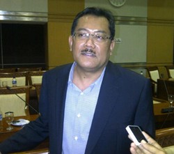 Jadi Direktur Indosat, Pak Sarwoto Turun Jabatan