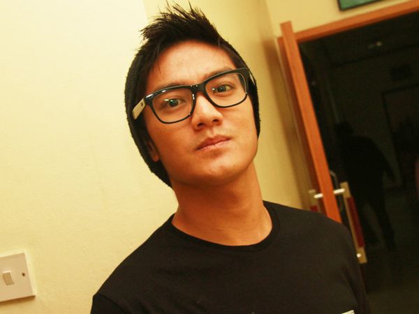 Berkacamata, Boy William Makin Ganteng