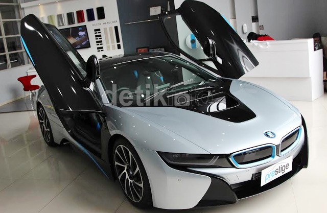 BMW i8 Hadir di Indonesia