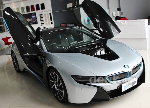 BMW i8 Hadir di Indonesia