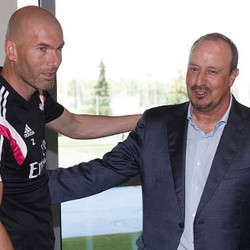 Zidane: Benitez Pilihan Bagus untuk Madrid