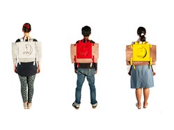 Proyek Seni Ransel Pulang Mella Jaarsma Keliling Sampai ke Australia