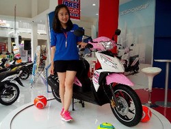 Skutik TVS Dazz Terbaru Betot Perhatian Pengunjung Jakarta Fair