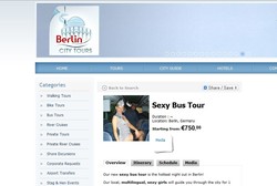 Bus Wisata di Berlin, Pemandunya Cewek Seksi