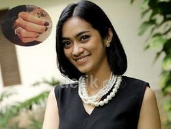 Ayudia Bing Slamet yang Sedang Kasmaran dan Bahagia
