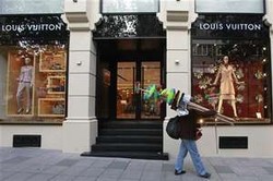 Louis Vuitton Cs Bebas Pajak, Ada Potensi Impor Melonjak