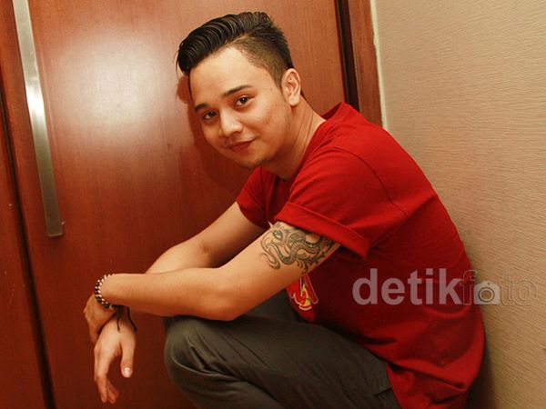 Derby Romero Pamer Tato