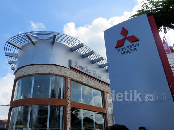 Mitsubishi Resmikan Diler Bali