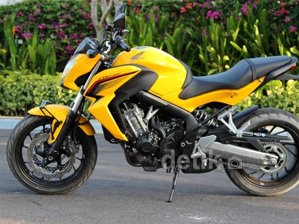 Lekukan Tubuh Honda CB650F