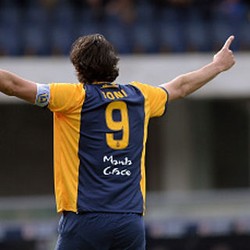 Toni Lanjut Semusim di Verona