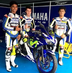 Finson Racing Team Lebih Dekat dengan YZF-R25 Movistar Yamaha MotoGP