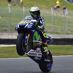 Sering Jeblok di Kualifikasi, Rossi Sebut YZR-M1 Belum Cukup Cepat