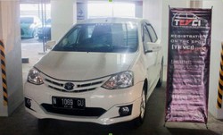 Tevci Kenalkan Etios Sambil Modifikasi