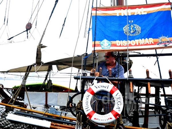 Kapal Phinisi Swedia Jelajahi 18 Pulau Terpencil