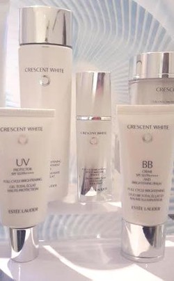 Estee Lauder Rilis Rangkaian Perawatan Wajah Untuk Hilangkan Noda Hitam