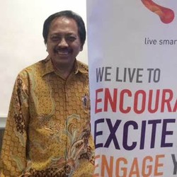 Merza Fachys Jadi Bos Baru Smartfren