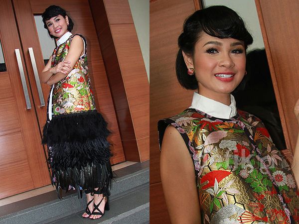 Gaya Nyentrik ala Andien