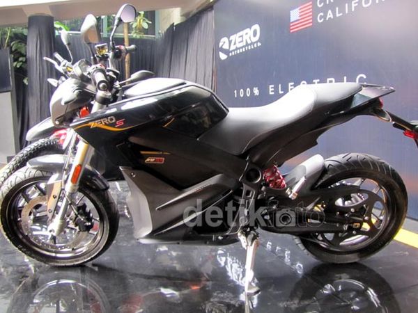 Motor Listrik Zero Meluncur di Jakarta Motor Listrik Zero Meluncur di Jakarta