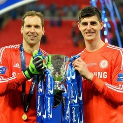Courtois Senang Jika Cech Bertahan, tapi Juga Paham Kalau Memutuskan Pergi