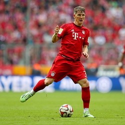 Schweinsteiger Santai Soal Masa Depannya