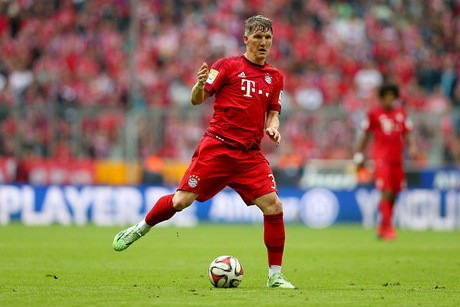 Schweinsteiger Santai Soal Masa Depannya