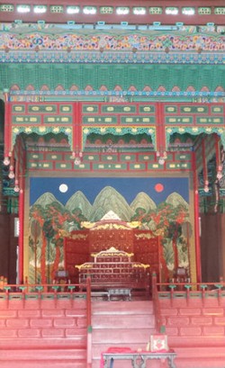 Foto: Kembali ke Masa Kerajaan Korea di Istana Gyeongbokgung