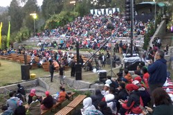 Jazz Gunung di Bromo Ramai Pengunjung, Warga Ikut Untung