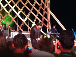 Nikmati Panorama Bromo, Tulus Ketagihan Tampil di Jazz Gunung