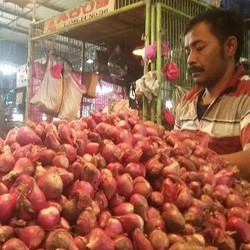 Pedagang Pasar Induk: Tak Ada Mafia di Sini