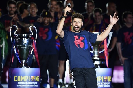 Pique Dibela Usai Disoraki Pendukung Spanyol