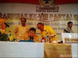 Akbar Tandjung Tawarkan Munaslub Bila Golkar Genting Sampai Awal Juli