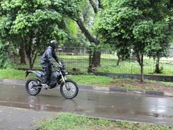 Motor Listrik Zero Bermasalah Kalau Lewati Genangan Air?