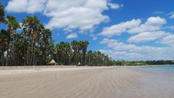 Lasiana, Satu Lagi Pantai Eksotis di Kupang