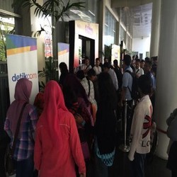 Antusiasme Arek Suroboyo di dPreneur Bersama CT, Risma, dan Bahlil