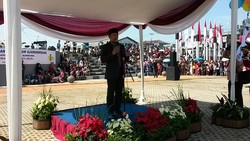 Ridwan Kamil Resmikan Taman Alun-alun Ujungberung Bandung