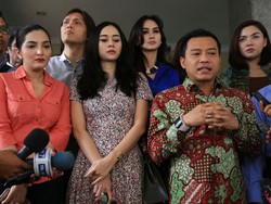 Merokok di Ruang Rapat DPR, Anang Hermansyah Kena Teguran Ringan