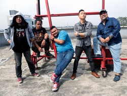 Fico: Comic 8: Casino Kings Jauh Lebih Mahal dan Nyata