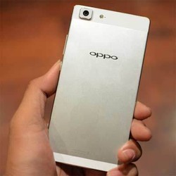 Oppo Uji Coba Sistem Pre Order R7
