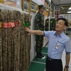 Keliling 8 Pabrik, Kepala BKPM Cek Investasi Produsen Rompi Anti Peluru