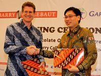 Garuda Food dan Barry Callebaut Jalin Kerjasama