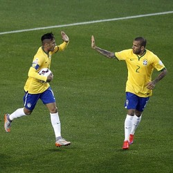 Dunga Bagi-bagi Pujian, Tak Mau Cuma Sanjung Neymar