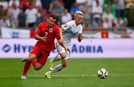 Wilshere Dua Gol, Inggris Atasi Slovenia 3-2