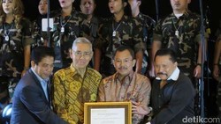 Hendropriyono Beri Penghargaan ke dr Terawan, Penemu Metode Cuci Otak