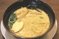 Ramen Seirock-ya: Nikmatnya Ramen Otentik Berkuah Kaldu Ayam Kental dan Gurih