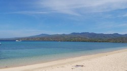 Pantai Weri, Si Cantik yang Belum Terjamah di Flores