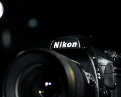 Perbedaan di Jajaran Lensa Nikon